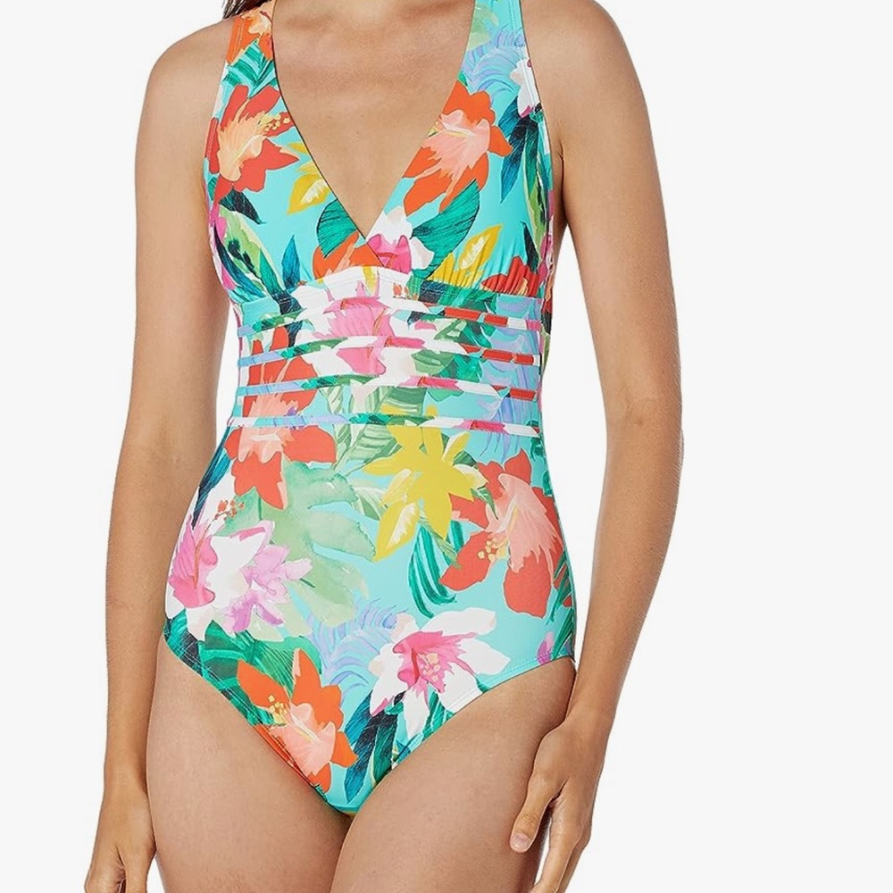 Swimsuit never wore it.